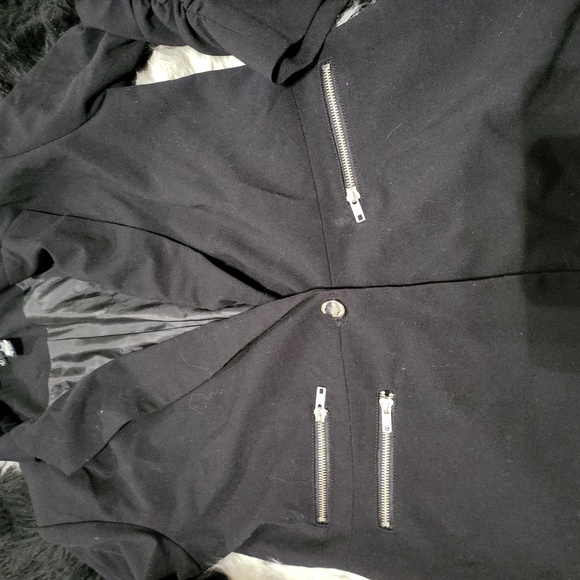 WOMENS BLACK BLAZER BY NEW DIRECTIONS SIZE S. EXCELLENT CONDITION - Picture 3 of 9